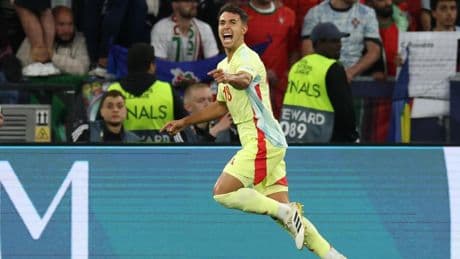 Zubimendi deslumbra al fútbol internacional con su partidazo ante Portugal