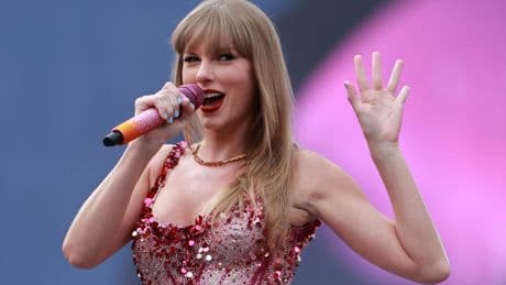 Taylor Swift komt met nieuwe muziek: zangeres kondigt twaalfde album aan