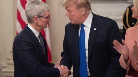 US-Finanzminister: Trump schimpft mit Apple-Chef Cook wegen iPhones aus Indien