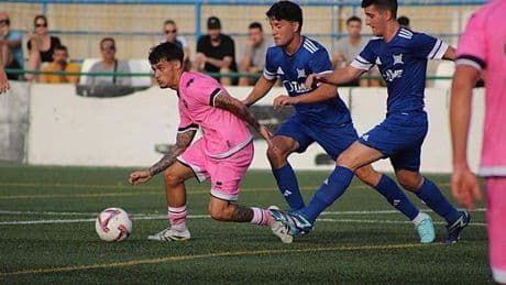El Castellón B golea en el derbi entre amigos del Javier Marquina