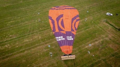 One dead after hot air balloon carrying 34 people crashes in Netherlands