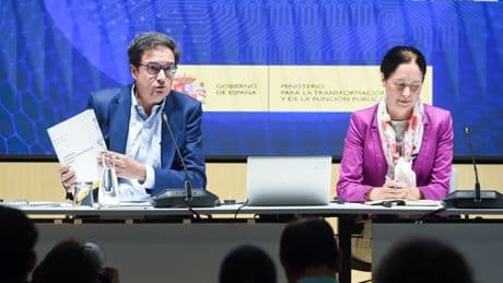 La Administración impartirá un máster de dos años a los aspirantes a funcionarios superiores y se quedará “con los mejores”