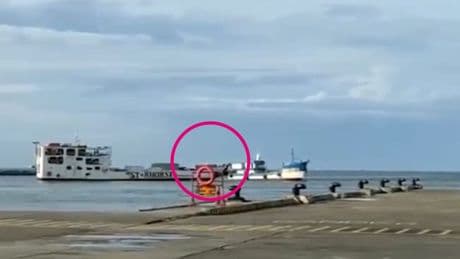 Philippinen: Fischereischiff kracht in Fähre – 100 Menschen an Bord