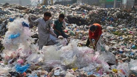 Abfall und Umwelt: Ende vertagt: Plastikmüll-Verhandlungen gehen weiter