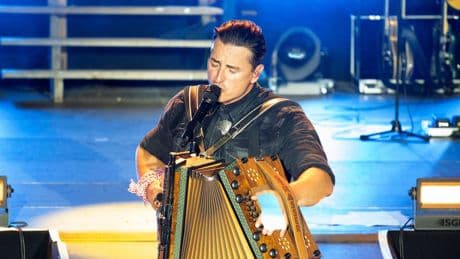 Andreas Gabalier ringt während Auftritt mit den Tränen