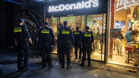 Tientallen arrestaties op Zomercarnaval Rotterdam