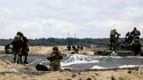 La Russie et la Biélorussie débutent des exercices militaires de grande ampleur sous l'œil inquiet de l'Europe