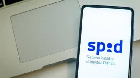 SPID clonato ma valido, stipendi e pensioni a rischio: come evitare la nuova truffa
