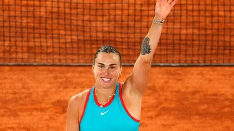 Roland-Garros : «Je me sens beaucoup plus à l’aise sur terre-battue», savoure Sabalenka, tombeuse de Swiatek