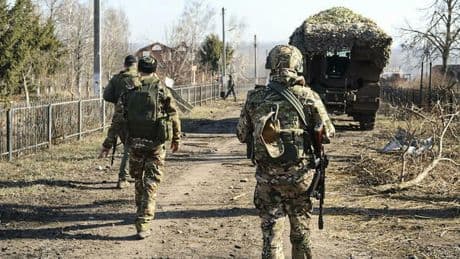 Sumy, l'obiettivo di Putin in Ucraina: Mosca schiera 50mila soldati alle porte della città