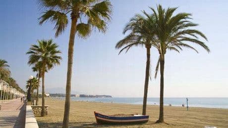 Brit tourist furious at charge for two ice cubes at Spanish bar