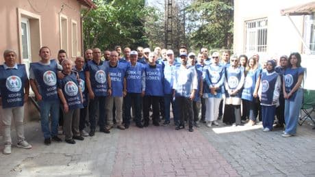 Sosyal Yardımlaşma Vakfı işçilerinin grevi, bakanlığa geri adım attırdı