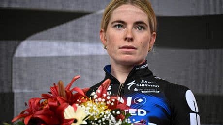Demi Vollering heeft geen zin om vel over been de Tour de France te winnen: ’Ik hoop een voorbeeld voor meisjes te zijn’