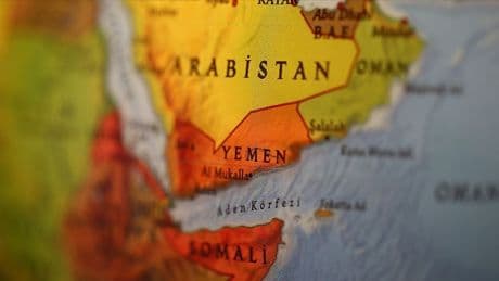Soykırımcı İsrail'den Yemen'e hava saldırısı