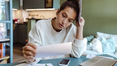 Savvy woman uses £1 rule to get herself out of £120,000 debt