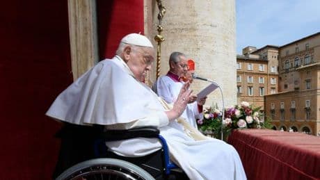 Pope Francis' last words to Vatican crowds on Easter Sunday hours before death