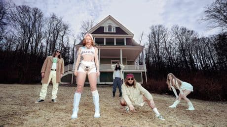 „Moisturizer“, das neue Album von Wet Leg: Früher oft wütend, heute aufgekratzt