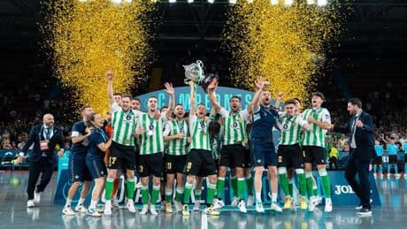 Las dificultades del Betis explican por qué los clubs de fútbol no invierten en las secciones