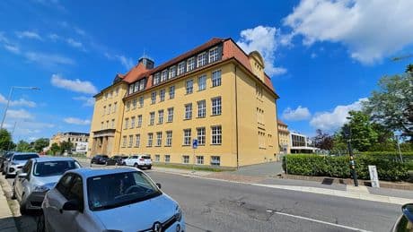 Dutzende Bildungseinrichtungen betroffen - Bomben-„Drohwelle“ gegen Schulen in Deutschland
