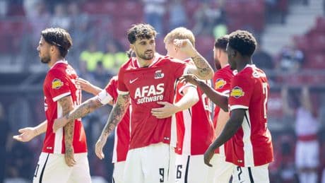 Productief eerste halfuur helpt AZ op weg naar succesvolle start tegen FC Groningen