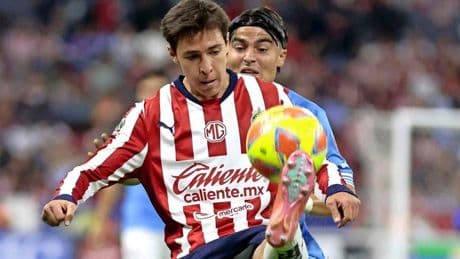 AZ sorteert voor op vertrek David Möller Wolfe en haalt Mexicaanse linksback Mateo Chavez (21)