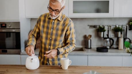 The quick ‘cup of tea’ test that could identify if a loved one has early signs of dementia