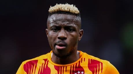 Osimhen, rumbo a Turquía
