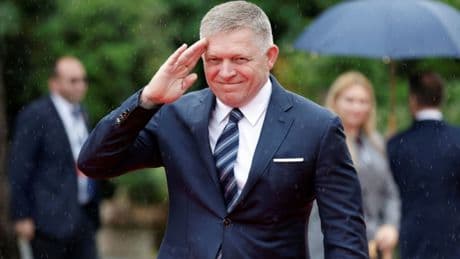 Slowakischer Regierungschef Fico bringt Nato-Austritt seines Landes ins Spiel
