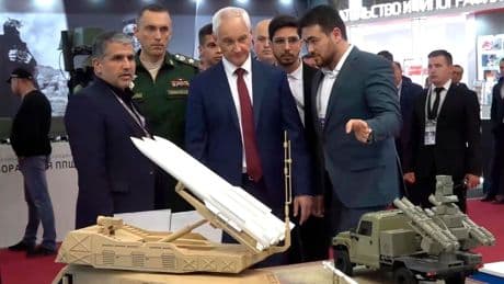 Verteidigungsministerium: Russland sagt große Militärschau für August ab