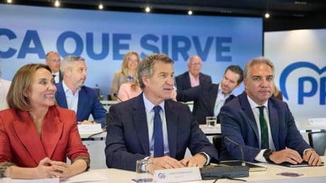 Los barones del PP celebran que Feijóo "tome la iniciativa" y convoque el congreso ante el nuevo ciclo electoral