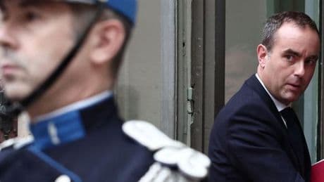 En direct, Sébastien Lecornu doit recevoir les chefs de parti du bloc central jeudi matin