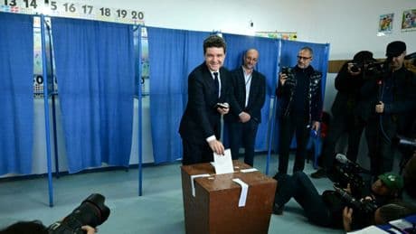 Entscheidende Runde der Präsidentenwahl in Rumänien: Ultrarechter gegen Pro-Europäer