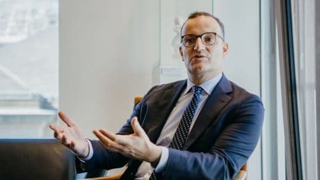 Liveblog Bundespolitik: Spahn: In der Koalition das miteinander Mögliche umsetzen