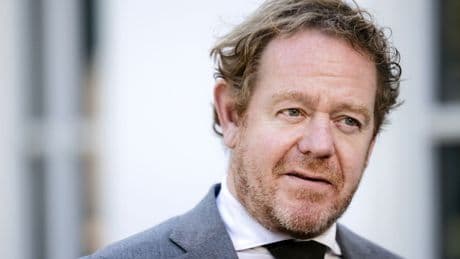 Steun omstreden asielwet onzeker, Eerste Kamer wil extra advies afwachten