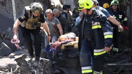En direct, guerre en Ukraine : une attaque russe a fait neuf morts et plus de cent blessés à Dnipro, selon un nouveau bilan