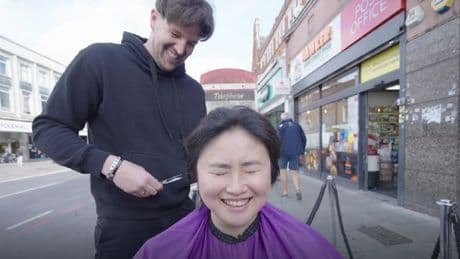 Traitors star gives hungry punters extreme haircuts in exchange for year's supply of nachos
