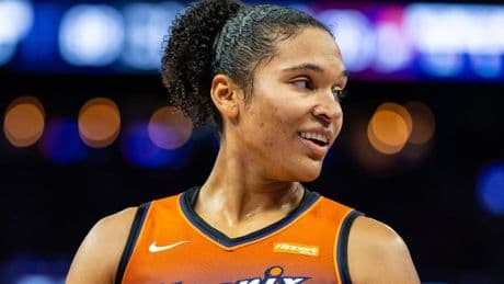 Reading The Floor With Alyssa Thomas: Exclusive Film Session On Her MVP Playmaking