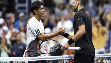 Djokovic sufre ante un joven de 19 años