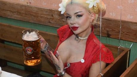 Katja Krasavice: Rapperin in Leipzig mit 1,1 Promille hinterm Steuer erwischt
