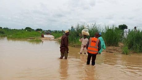 Más de 40 personas desaparecidas tras un naufragio fluvial en Nigeria