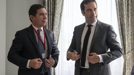 Sánchez se mete en un lío internacional con su rechazo político a la opa BBVA-Sabadell