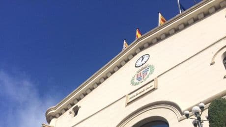 El PSC de Badalona critica que el periodo medio de pago del Ayuntamiento sea de 200 días