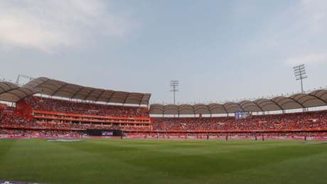Indian Premier League 'suspended indefinitely' as Pakistan conflict escalates