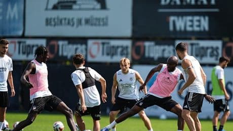 Beşiktaş St. Patrick's maçının hazırlıklarını tamamladı