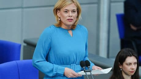 Liveblog zur Merz-Regierung: Klöckner fordert Frau als nächste Bundespräsidentin