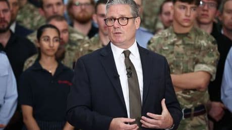 Keir Starmer crisis as polling guru warns Labour support in 'free fall'