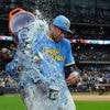 Brewers hold off skidding Mets 3-2 for 7th straight win thanks to Perkins' throw