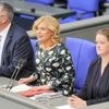 Nach Scheitern im ersten Anlauf: Bundestag stimmt geschlossen für zweiten Merz-Wahlgang