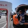 Trump signs measure blocking California's ban on new sales of gas-powered cars