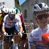 Monstervlucht van 52 (!) renners is weg - Remco Evenepoel heeft zin in eerste bergrit: “Het mag eens gaan beginnen”